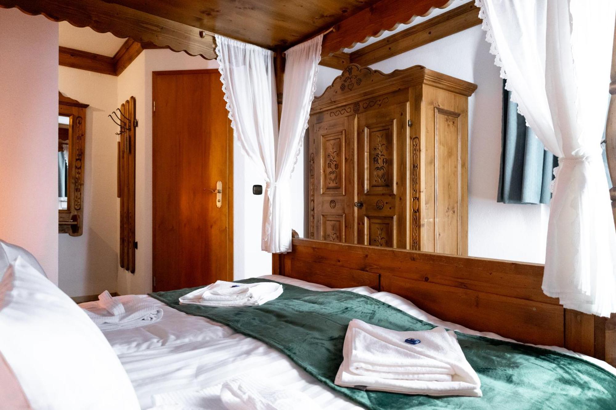 Hotel Zum See, Titisee Kültér fotó