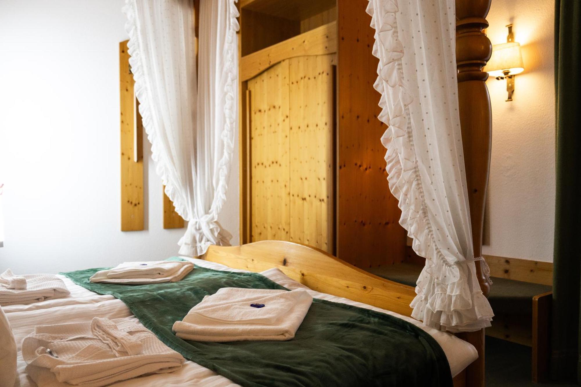 Hotel Zum See, Titisee Kültér fotó