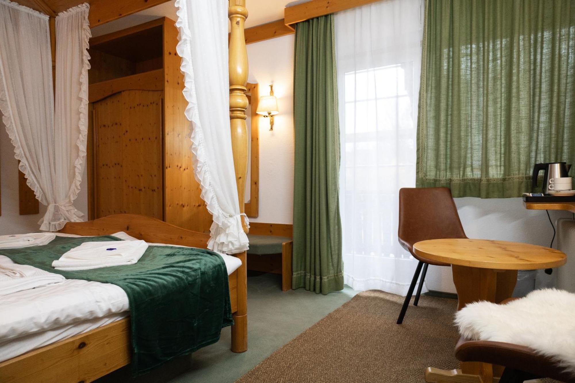 Hotel Zum See, Titisee Kültér fotó