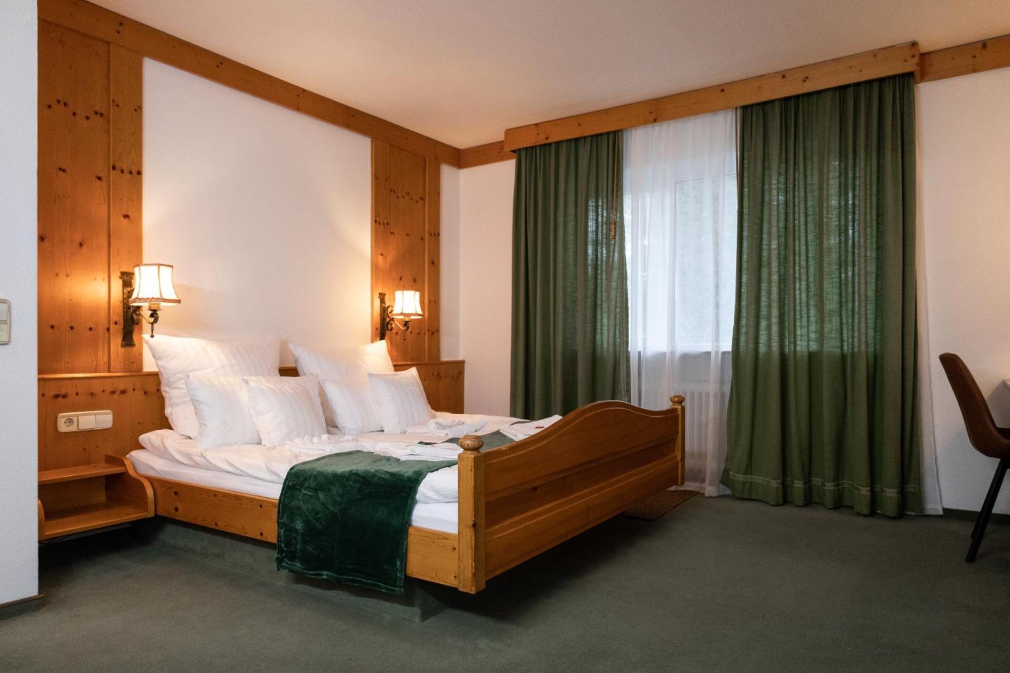 Hotel Zum See, Titisee Kültér fotó