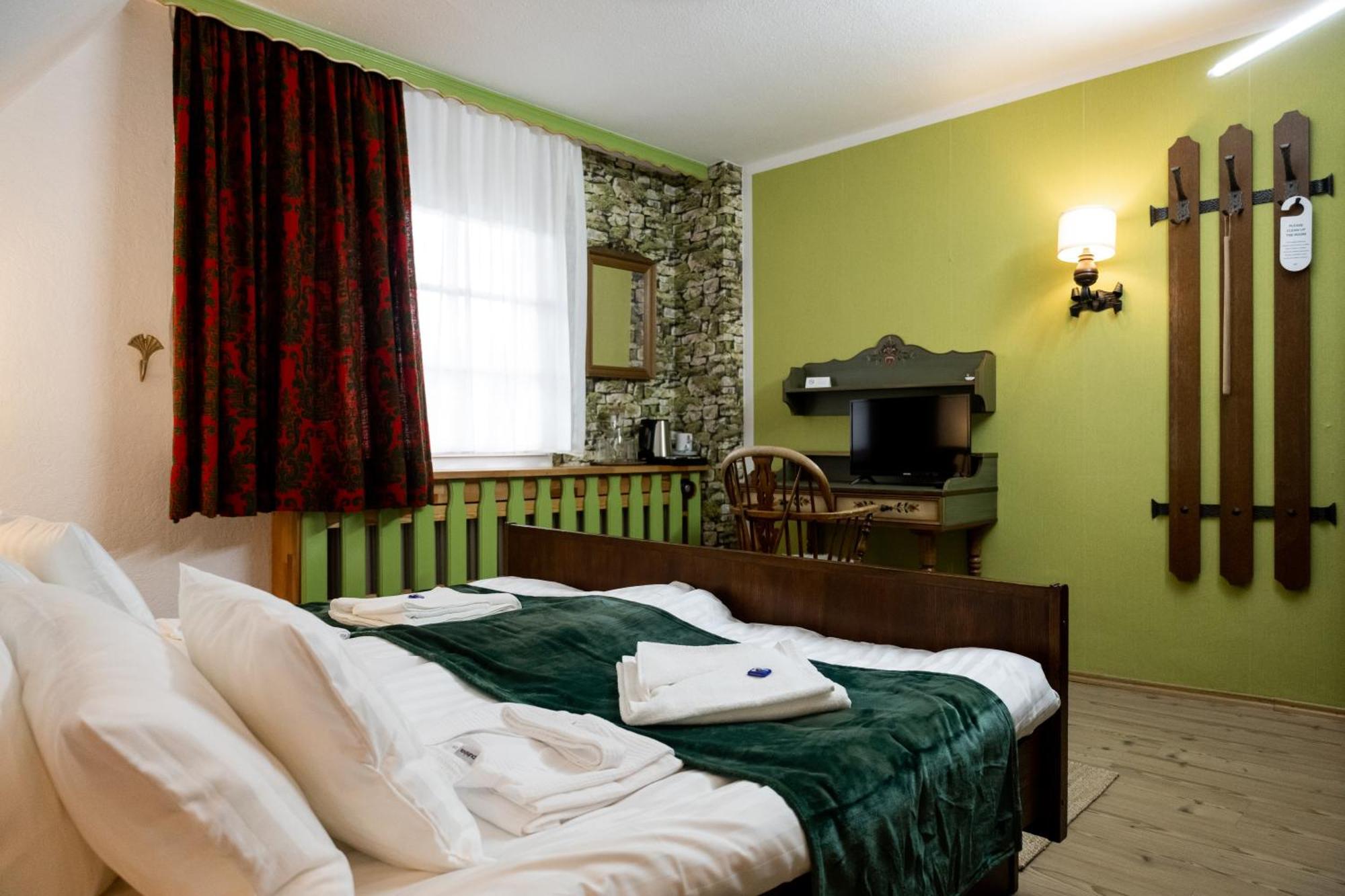 Hotel Zum See, Titisee Kültér fotó