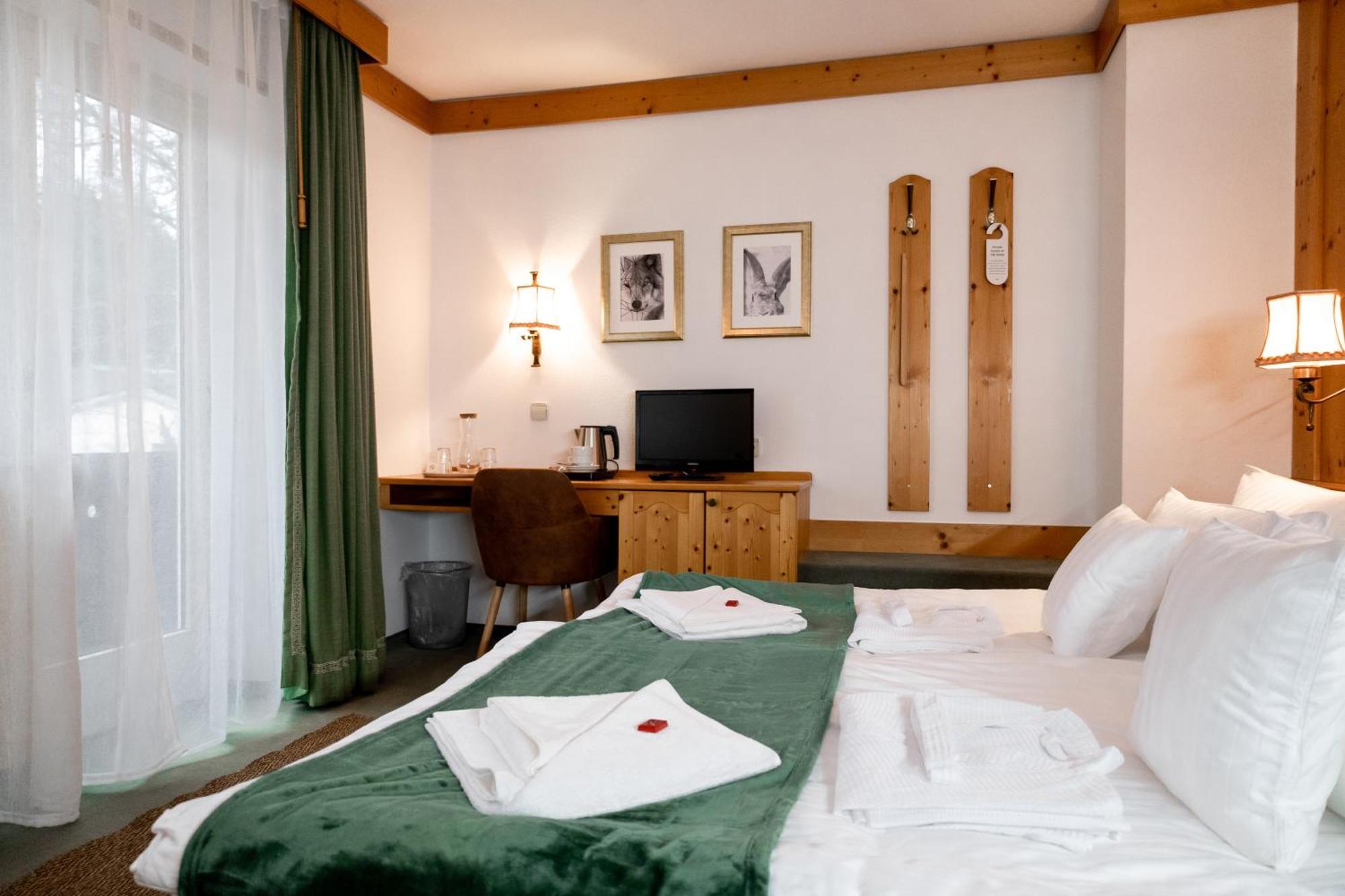Hotel Zum See, Titisee Kültér fotó