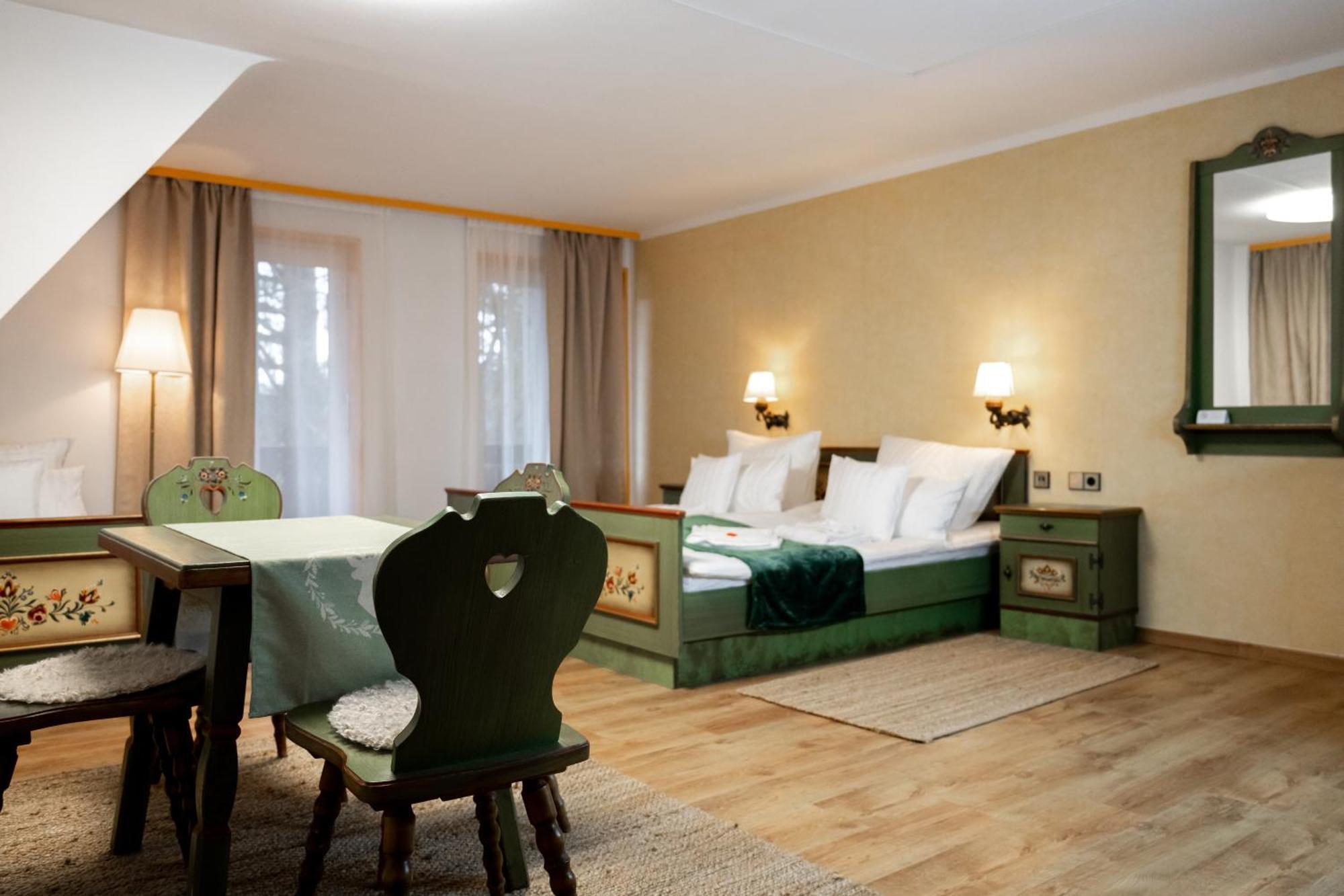 Hotel Zum See, Titisee Kültér fotó